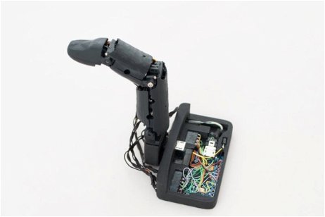 MobiLimb: the robotic prosthetic finger that connects to your mobile phone so you don't feel alone